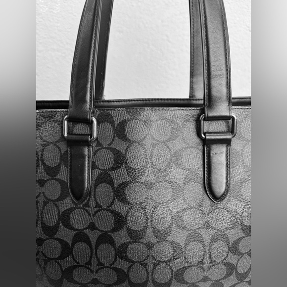 Coach Graham Structured Tote - Picture 11 of 15